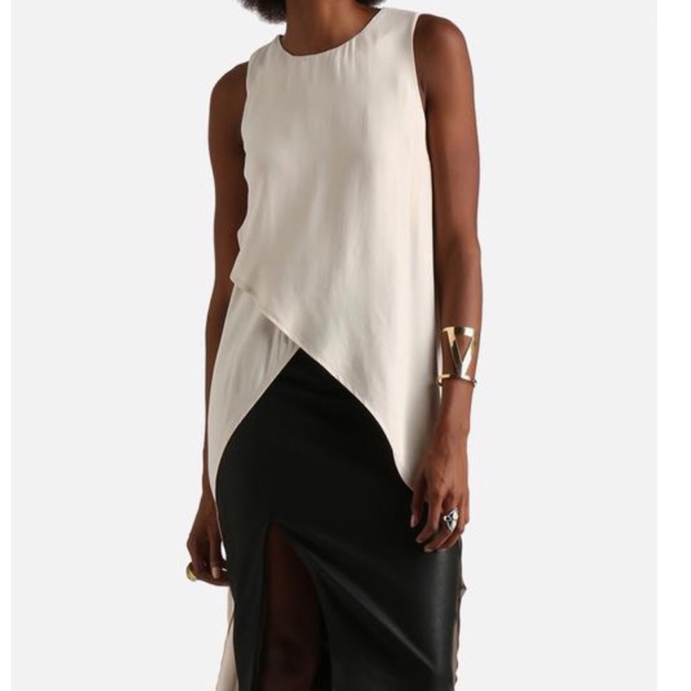 NWT Sleeveless Crossover Tunic
